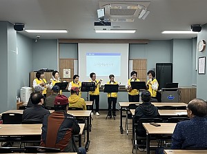 [노인사회참여지원] 노인자원봉사대 스마일예술봉사대 우쿨렐레반 공연