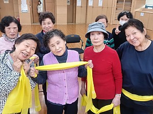 [물리치료실] 중랑 민관협치의제사업 건강취약 어르신의 만성질환 예방과 일상의 활력을 주는 “동네모임 프로그램…