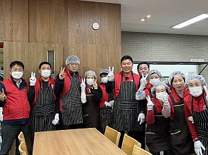 [자원봉사] 중랑의 길 봉사대와 함께하는 경로식당 배식봉사활동 진행